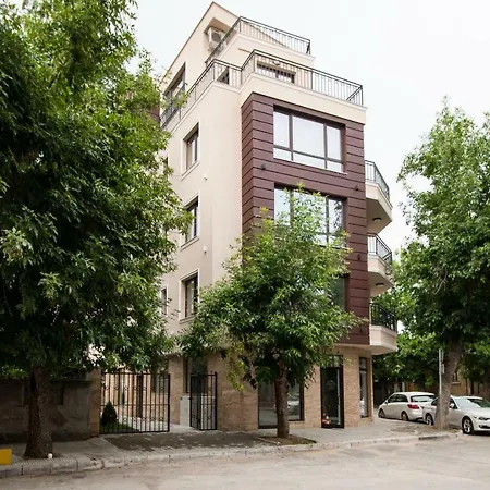 Art And Bright In Central Appartement